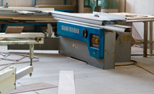 域动广告开料间